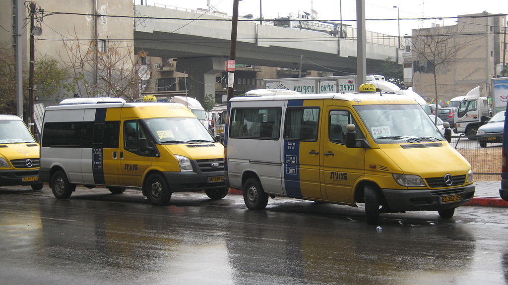 Sherut Taxis in Tel Aviv