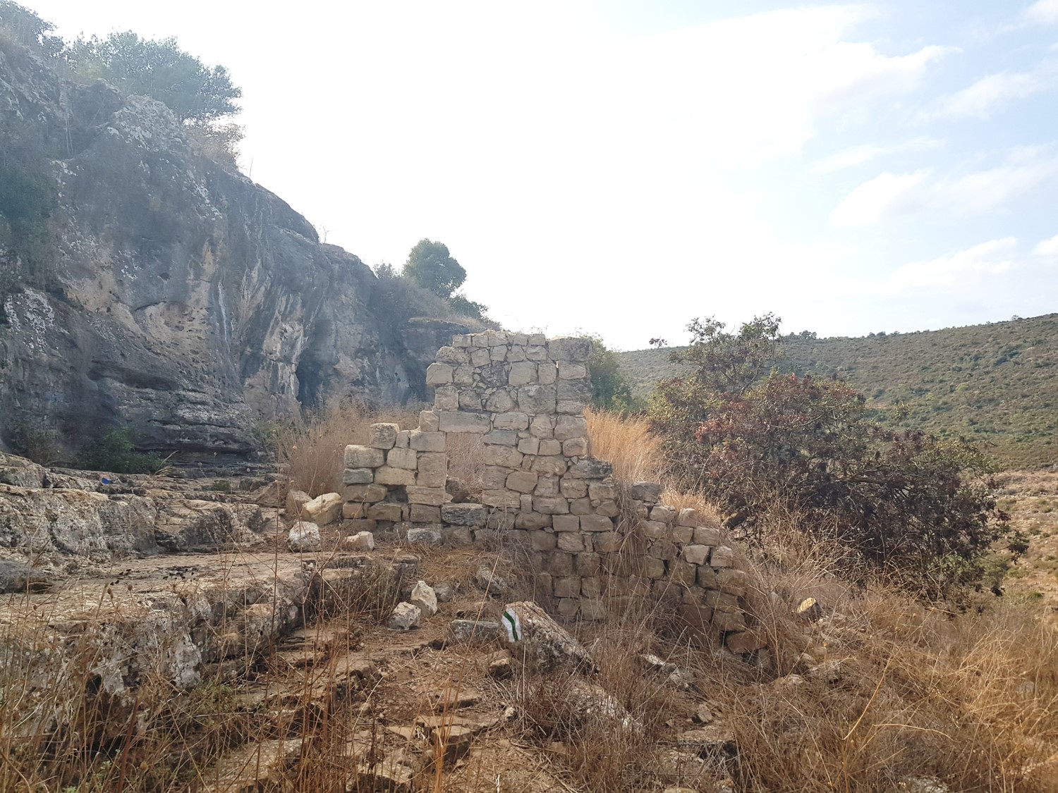 The ancient ruins next to Yishakh Caves